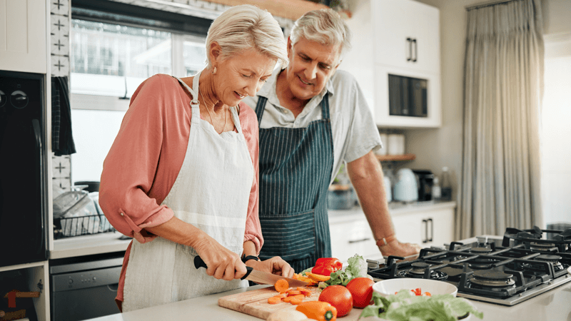 Top 8 tips for a healthy diet for seniors