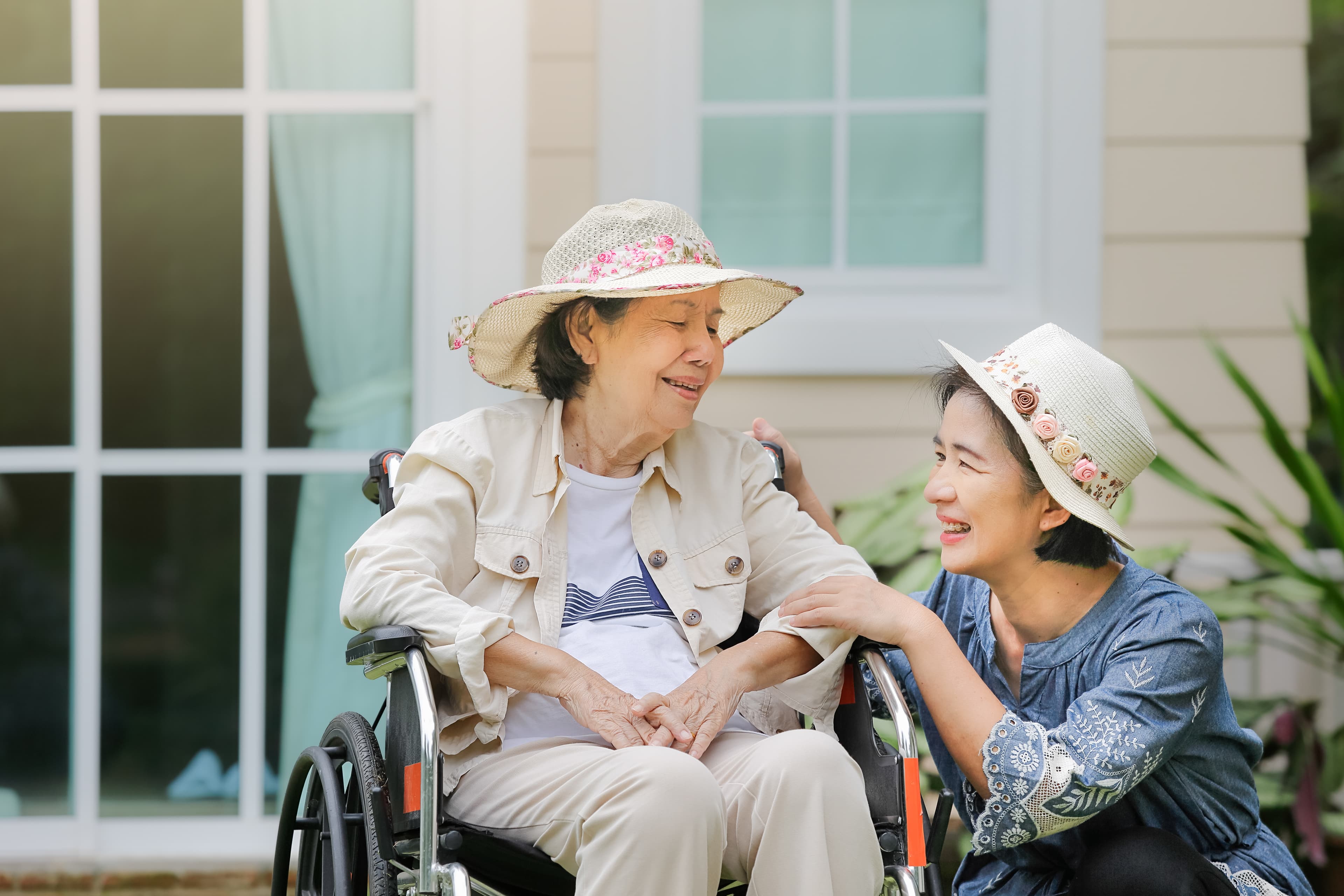 Toileting Checklist: What To Do When a Loved One Has Mobility Challenges